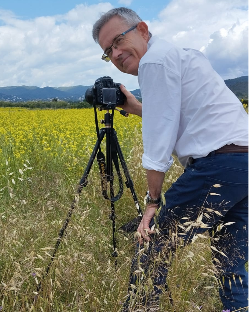 Toni Sánchez practicando fotografía